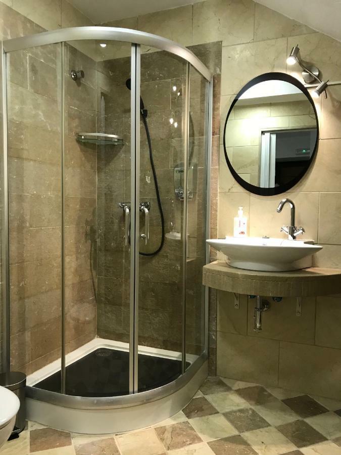 Loft Arco Del Cristo. Appartement Caces Buitenkant foto